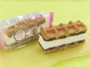 ワッフルケーキ【あずきクリーム】